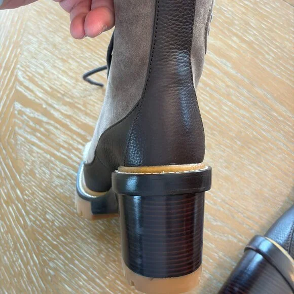 MINT & UNWORN Tory Burch Women's Size 6.5 Miller Lug Sole Ankle Boots - Picture 7 of 14